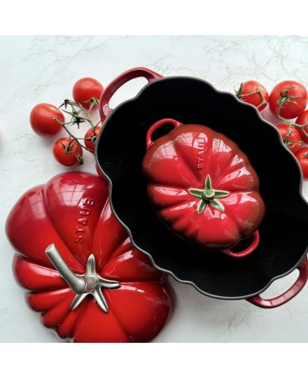 Staub Tomato Cocotte in Enamelled Cast Iron 25cm | Staub | Mimocook