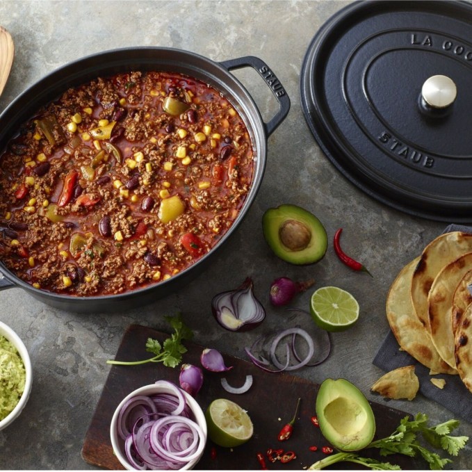 Staub Ovale Cocotte aus Emailliertem Gusseisen 31cm | Staub | Mimocook