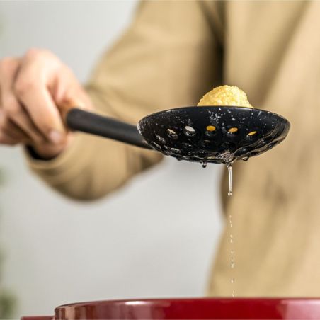 Staub Skimmer in Wood and Silicone 31cm | Staub | Mimocook