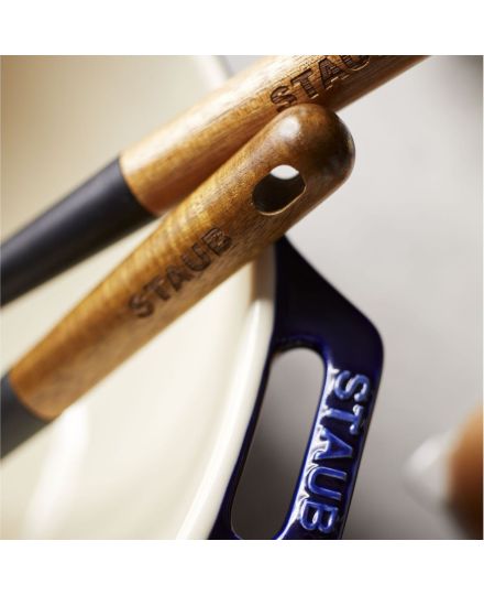 Staub 30 cm Silicone Pastry scraper | Staub | Mimocook